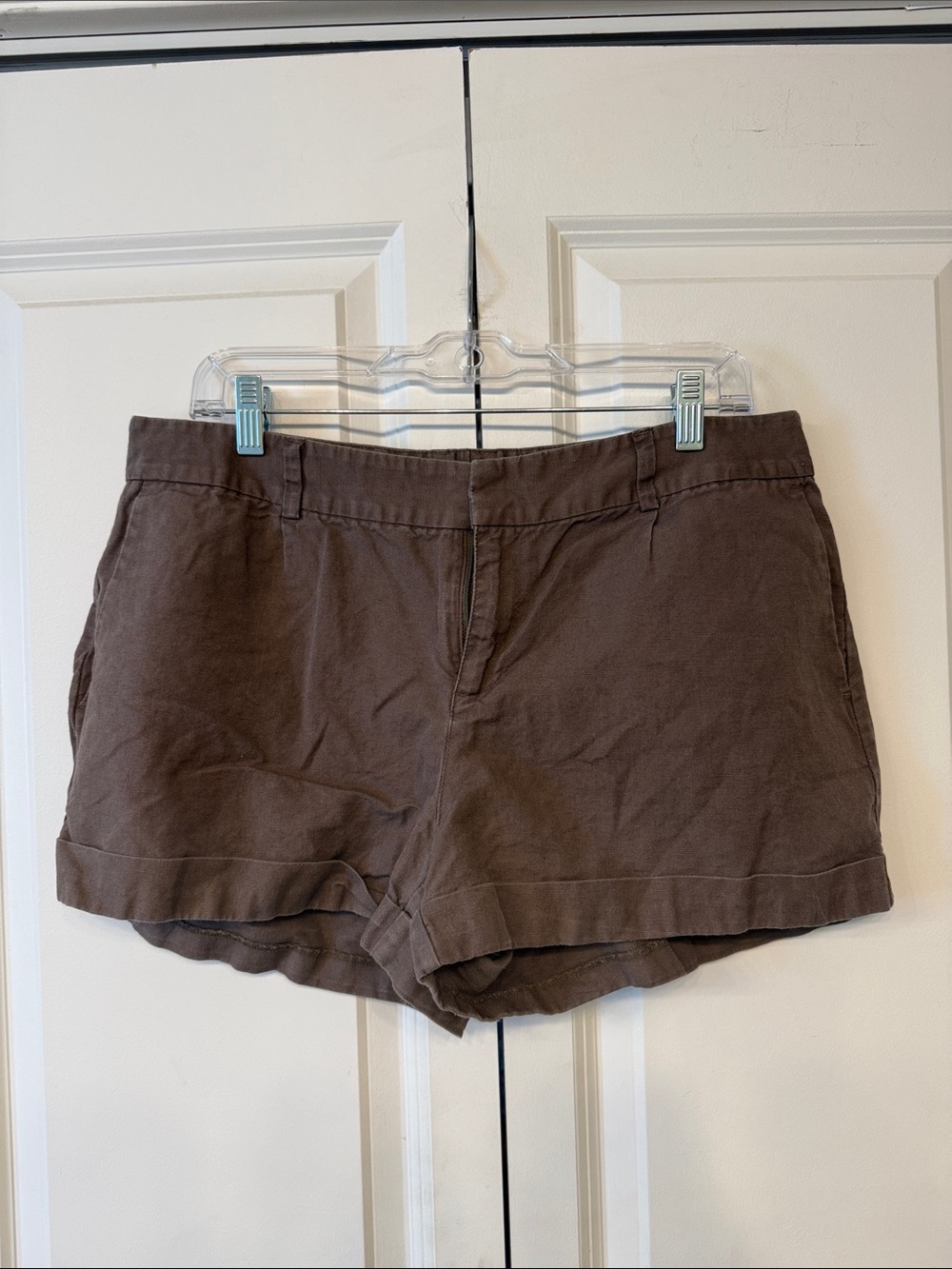 Banana Republic Brown Cuffed Chino Shorts